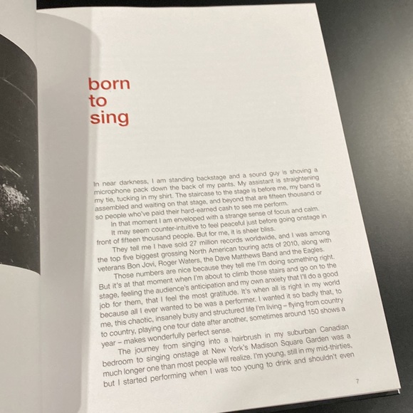 Michael Bublé Onstage Offstage: The Official Illustrated Memoir - Hardcover Book - Picture 8 of 11